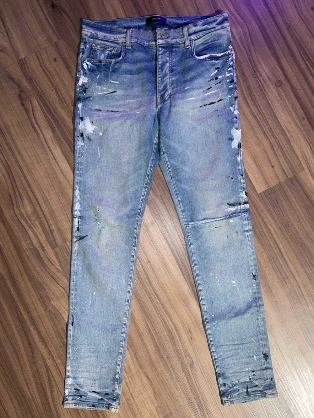 AMIRI Men’s Skinny Distressed Paint-Splatter Jeans - Light Blue - size 34